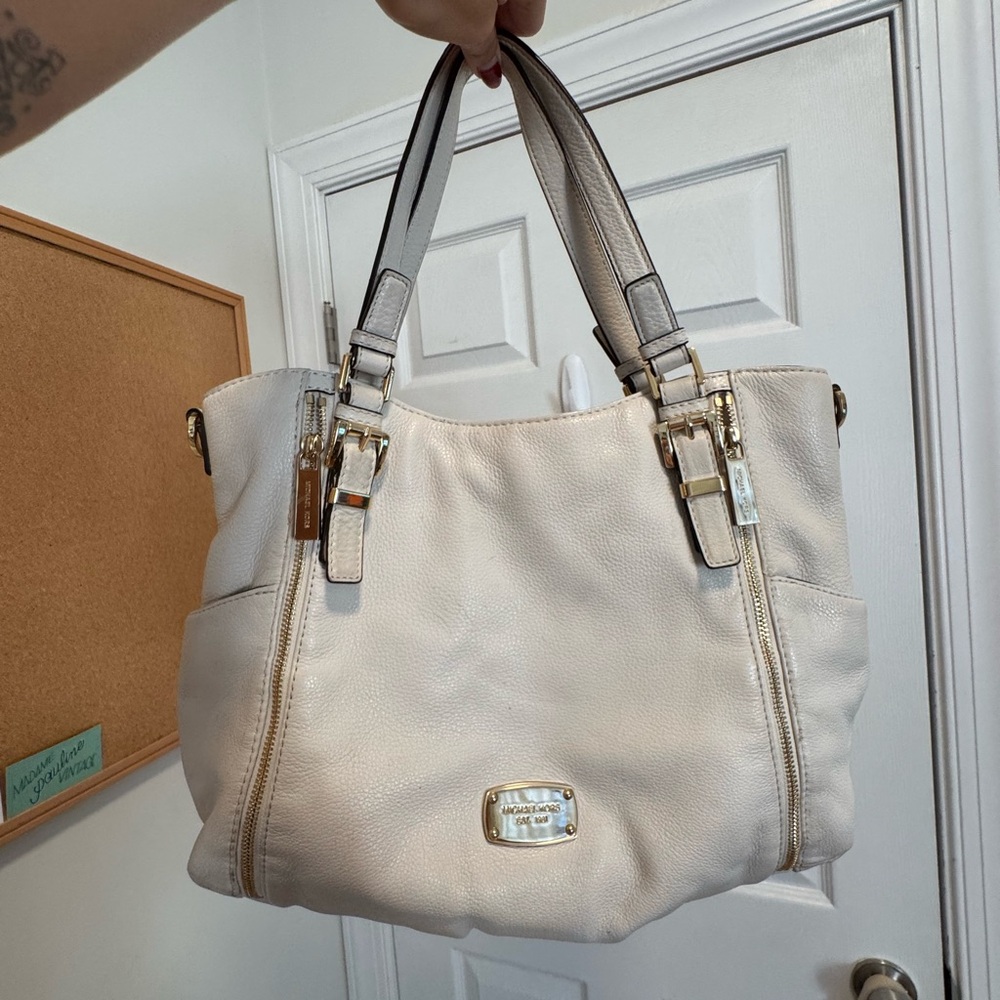 Michael Kors Cream Leather  Bag